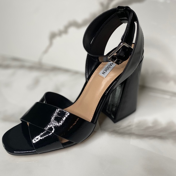 Steve Madden Black Angle Sandal Heel - Picture 2 of 4